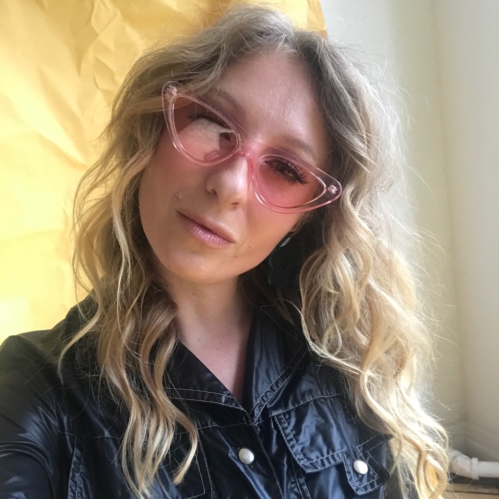 Meet your Posher, Eileen